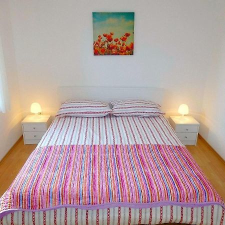 Apartments Kvesic Šilo Kültér fotó