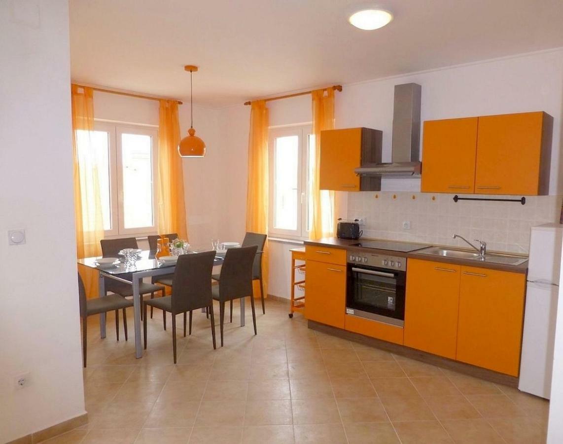 Apartments Kvesic Šilo Kültér fotó