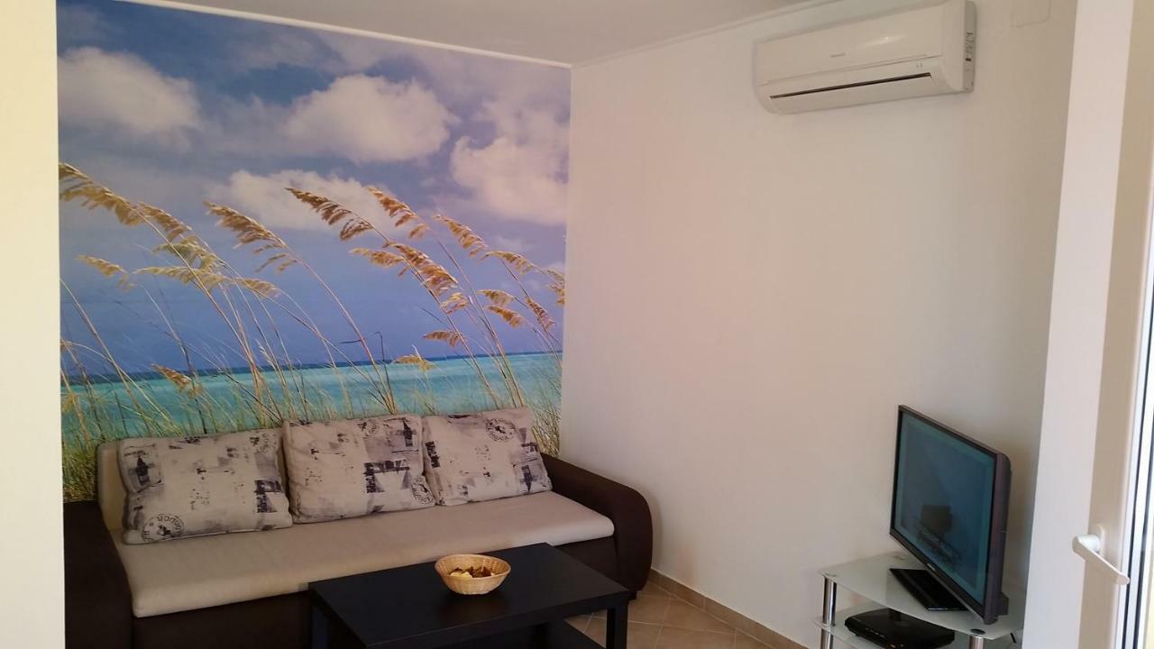 Apartments Kvesic Šilo Kültér fotó